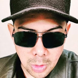 Meet your Posher, Don